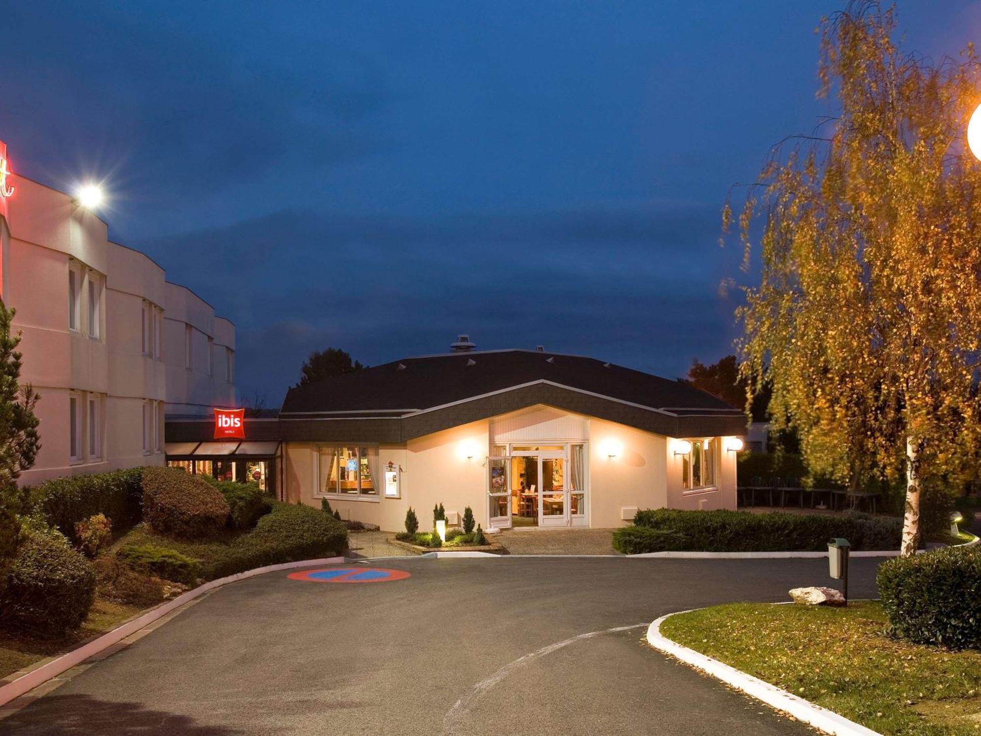 ホテル Ibis Chalons En Champagne エクステリア 写真