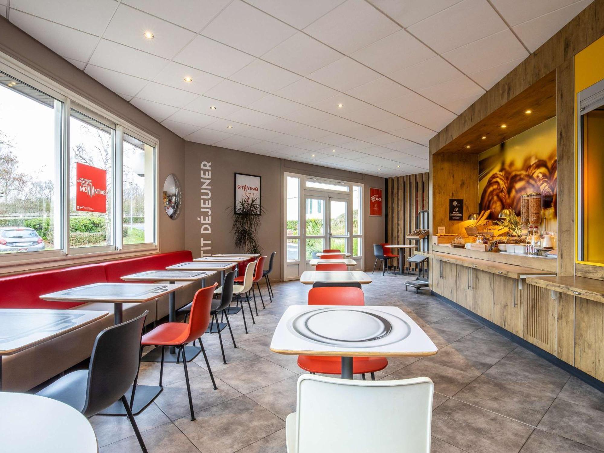 ホテル Ibis Chalons En Champagne エクステリア 写真