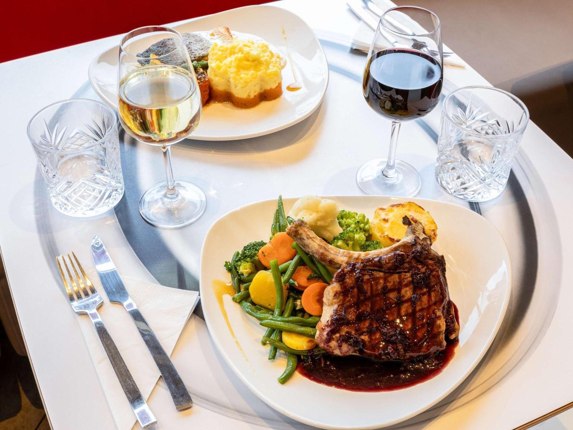 ホテル Ibis Chalons En Champagne エクステリア 写真