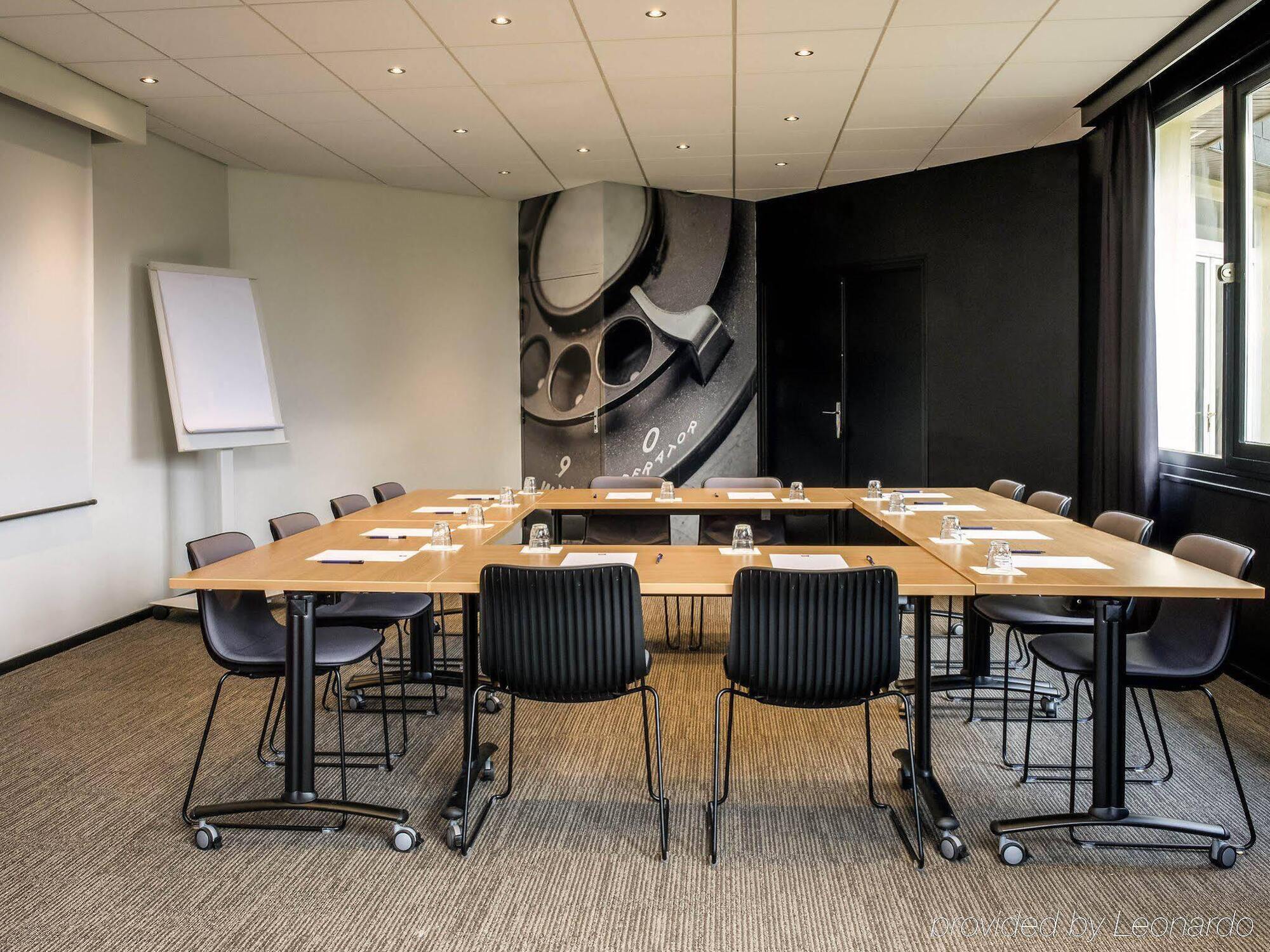 ホテル Ibis Chalons En Champagne エクステリア 写真