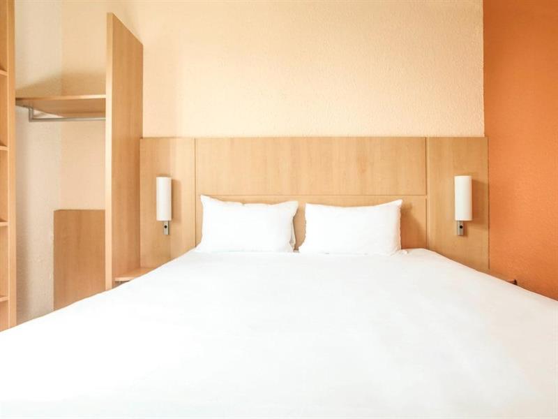 ホテル Ibis Chalons En Champagne エクステリア 写真
